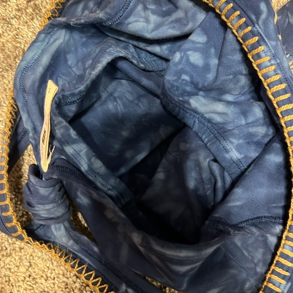 PINK LOTUS SIZE SMALL CAN FIT MEDIUM - Picture 6 of 6